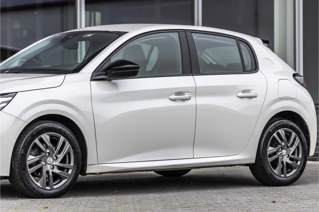 Peugeot 208 – foto 5