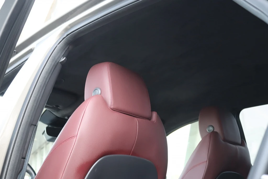 Jaguar E-PACE – foto 15