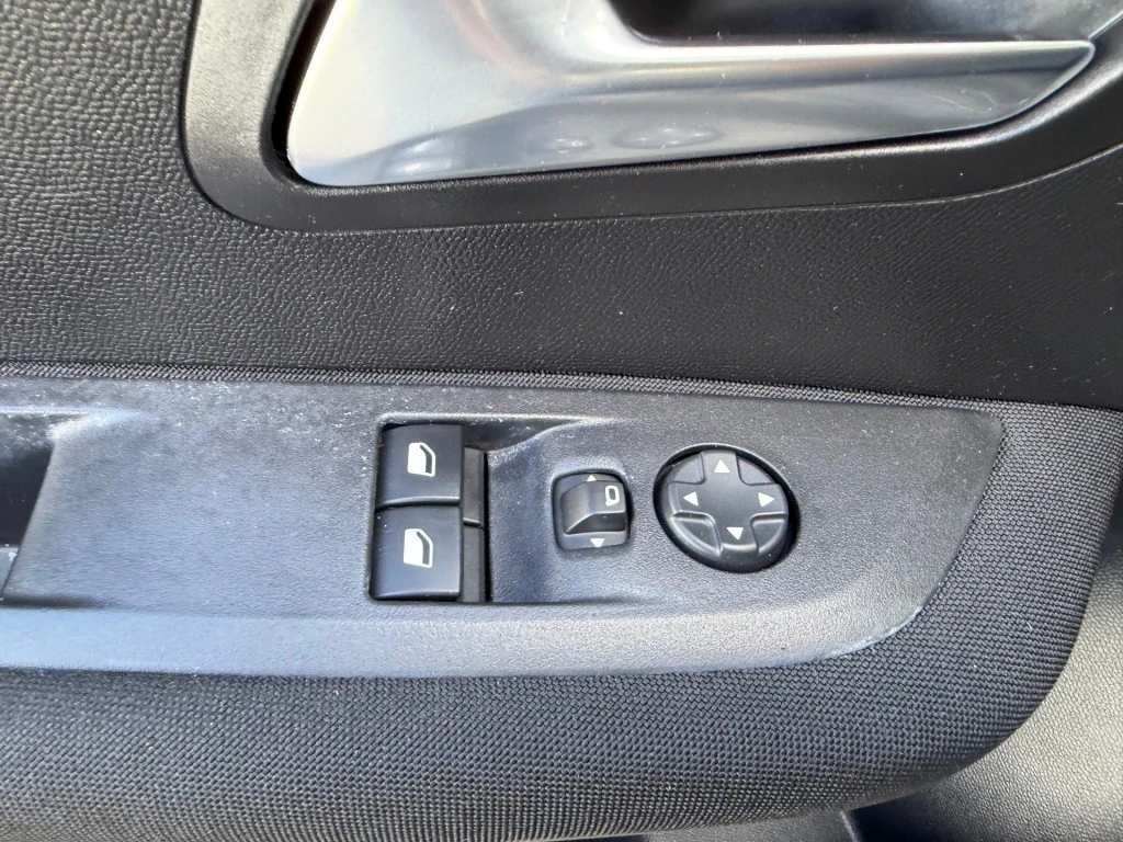 Peugeot 208 – foto 21