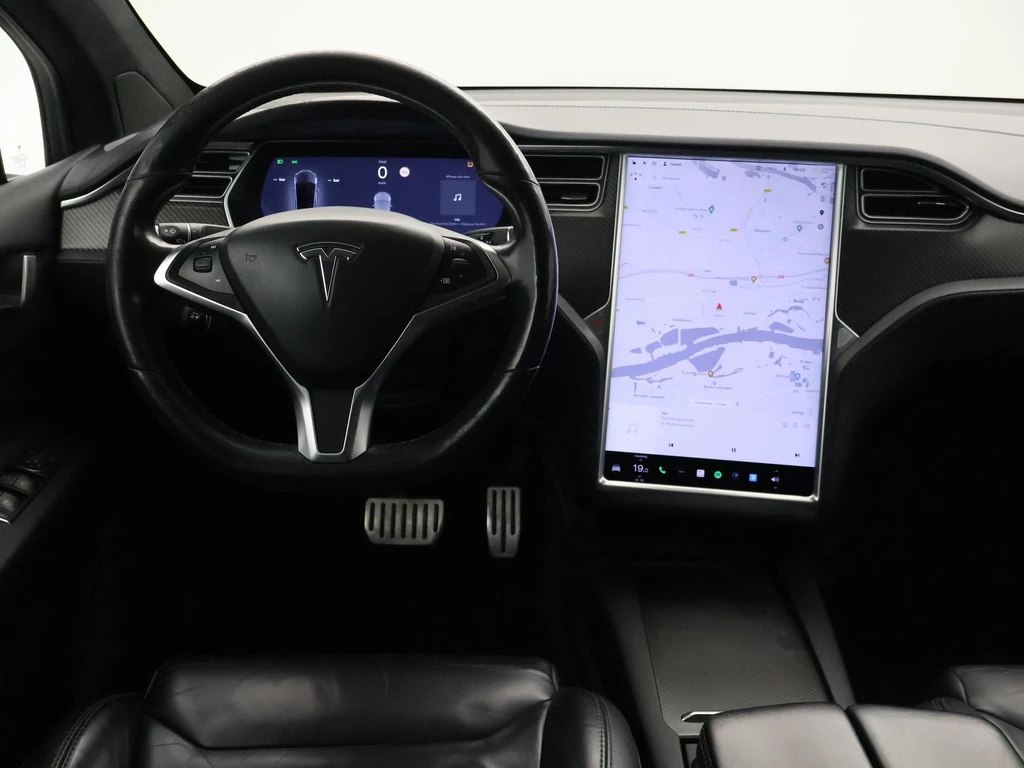 Tesla Model X – foto 16