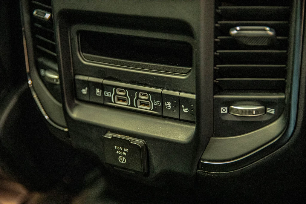 Dodge Ram 1500 – foto 15