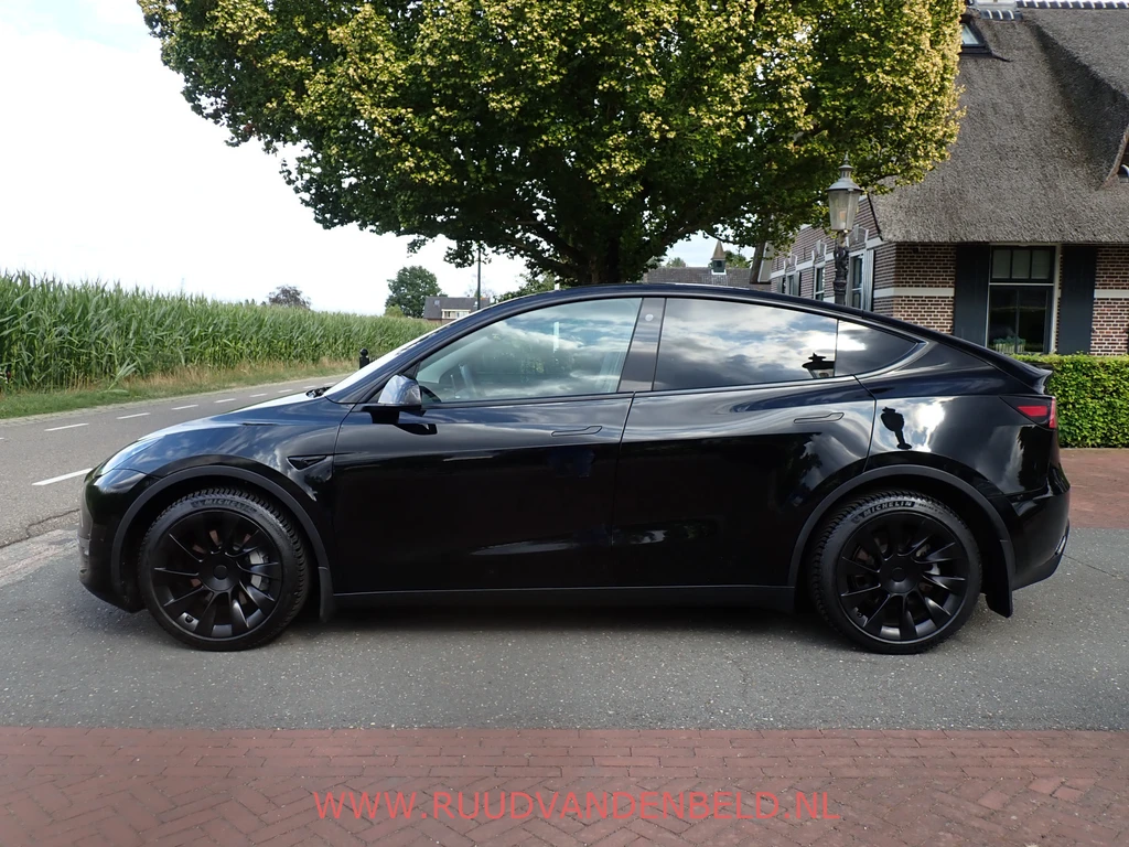 Tesla Model Y – foto 3