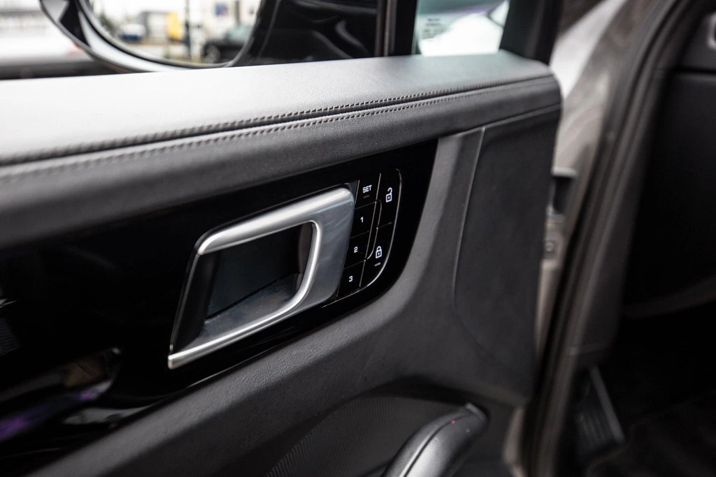 Porsche Cayenne – foto 15