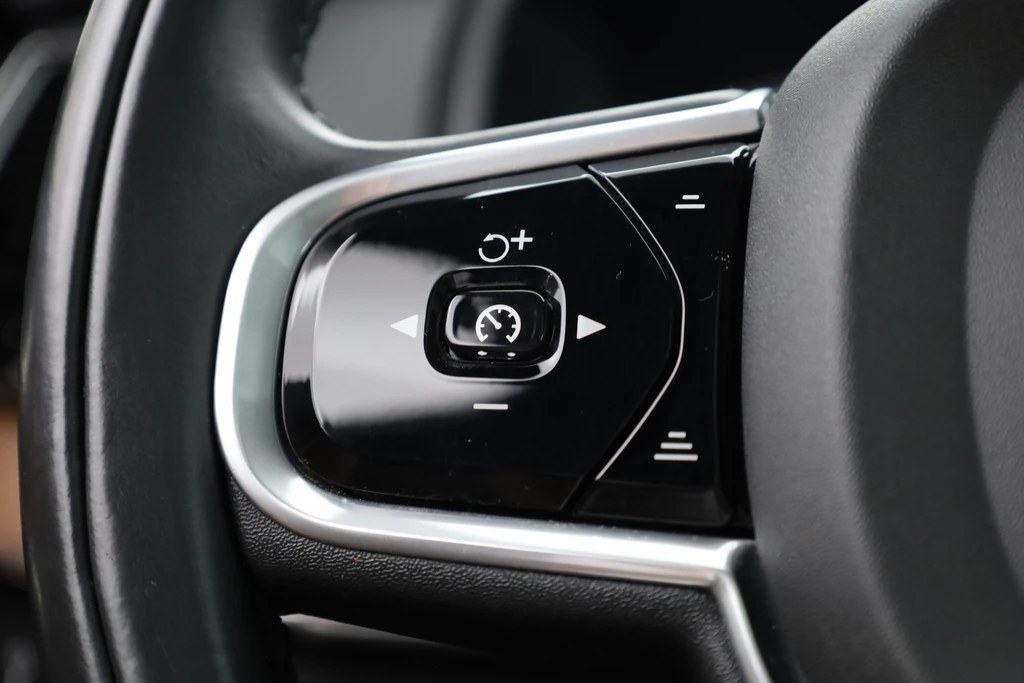 Volvo XC90 – foto 13