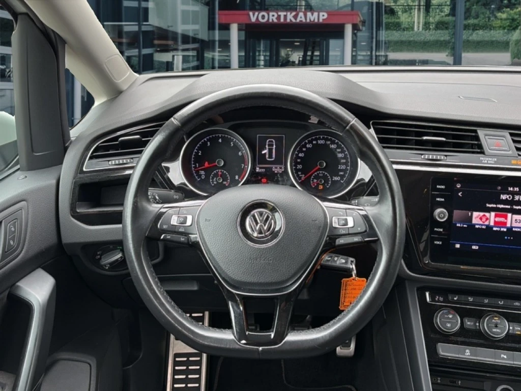 Volkswagen Touran – foto 15