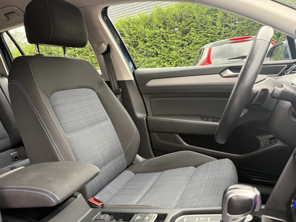 Volkswagen Passat – foto 11