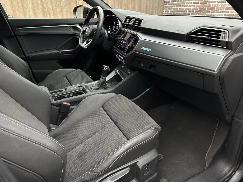 Audi Q3 – foto 43
