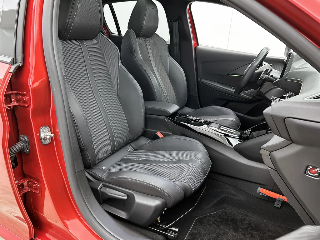 Peugeot 208 – foto 37