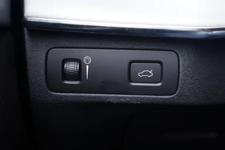 Volvo XC90 – thumbnail 25