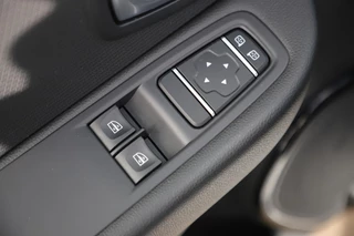 Renault Clio – thumbnail 11