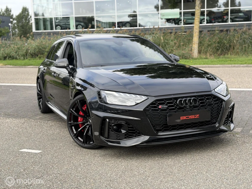Audi RS4 – foto 7