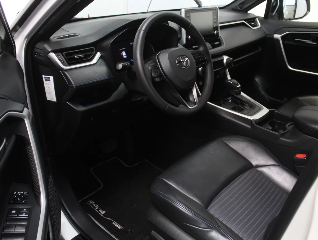 Toyota RAV4 – foto 12