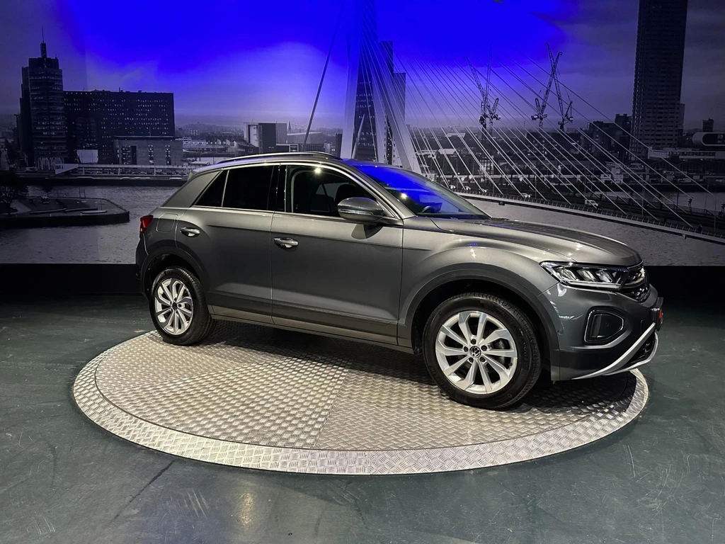Volkswagen T-Roc – foto 13