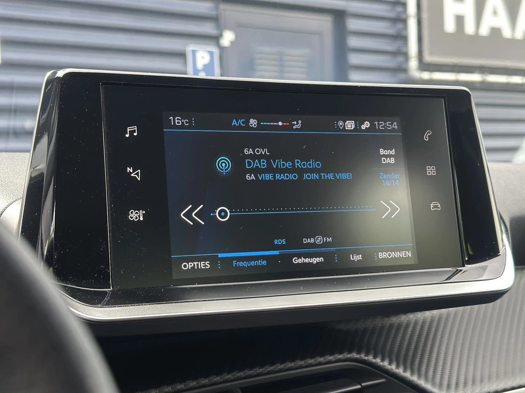 Peugeot 208 – foto 15