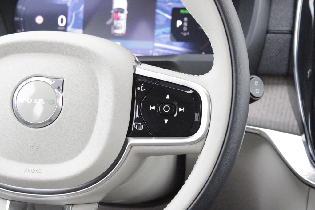 Volvo XC90 – foto 21