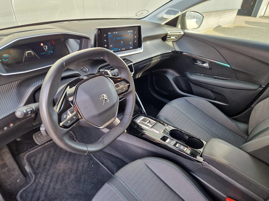Peugeot 208 – foto 6