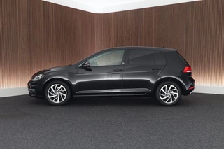 Volkswagen Golf – thumbnail 2