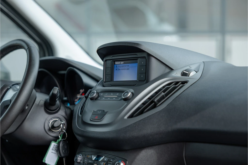 Ford Transit Courier – foto 14