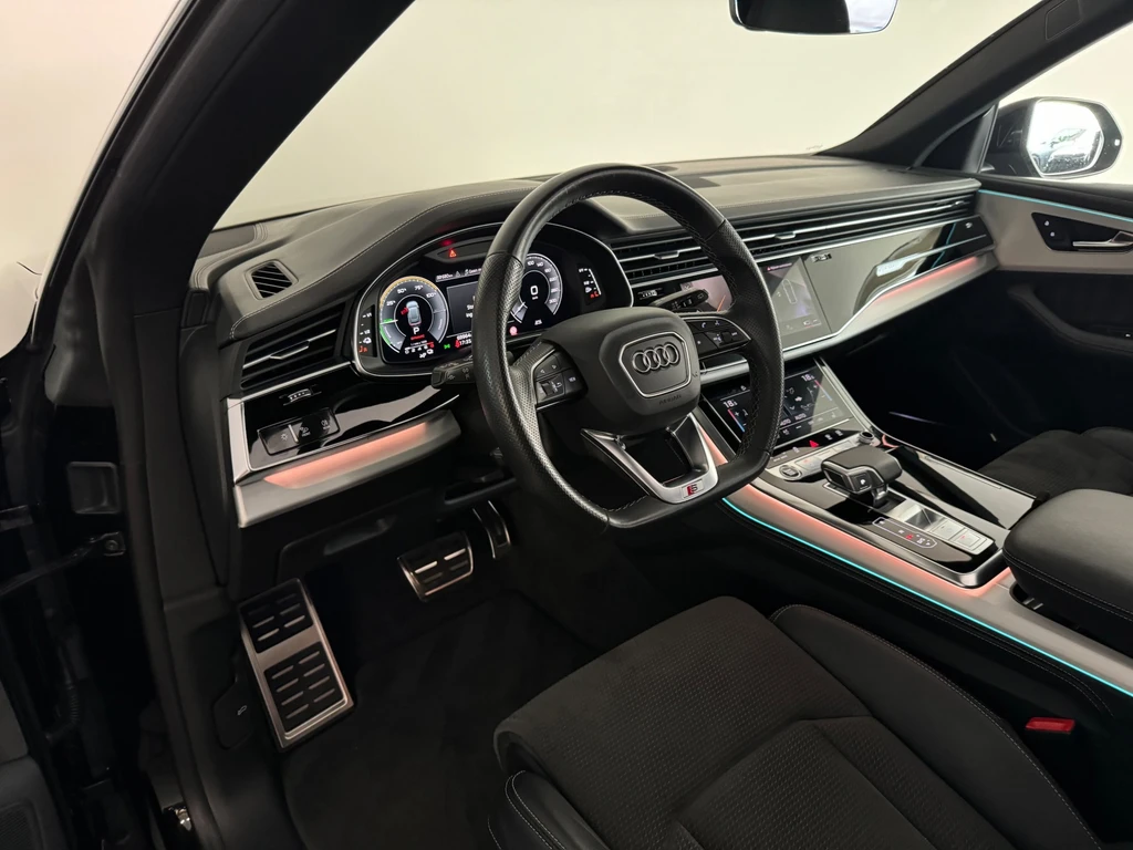 Audi Q8 – foto 11