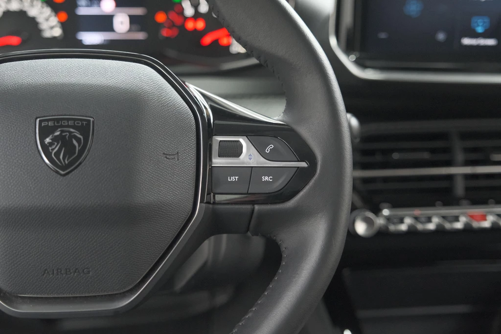 Peugeot 208 – foto 48