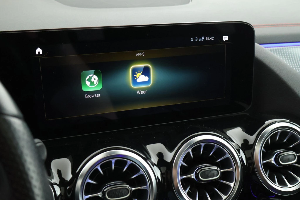 Mercedes-Benz EQA – foto 34