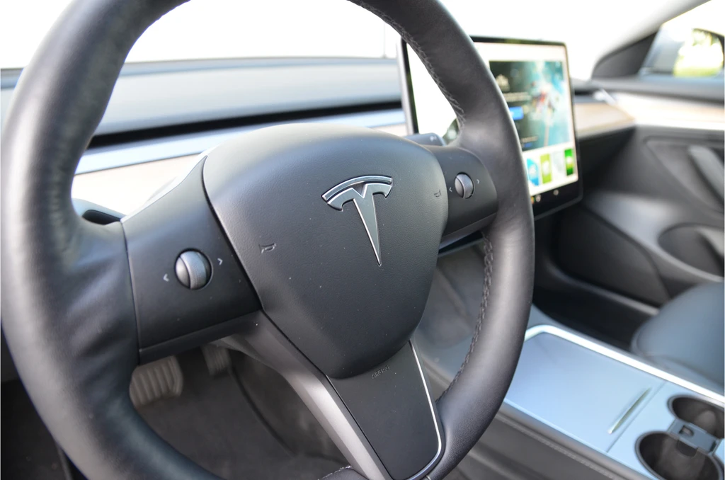 Tesla Model 3 – foto 15