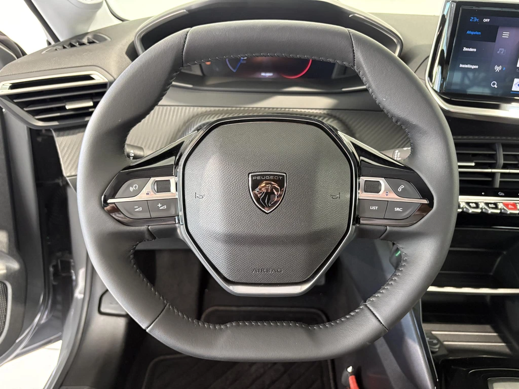 Peugeot 208 – foto 15