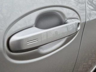 Toyota Yaris – thumbnail 9