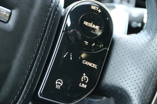 Land Rover Range Rover Velar – thumbnail 16