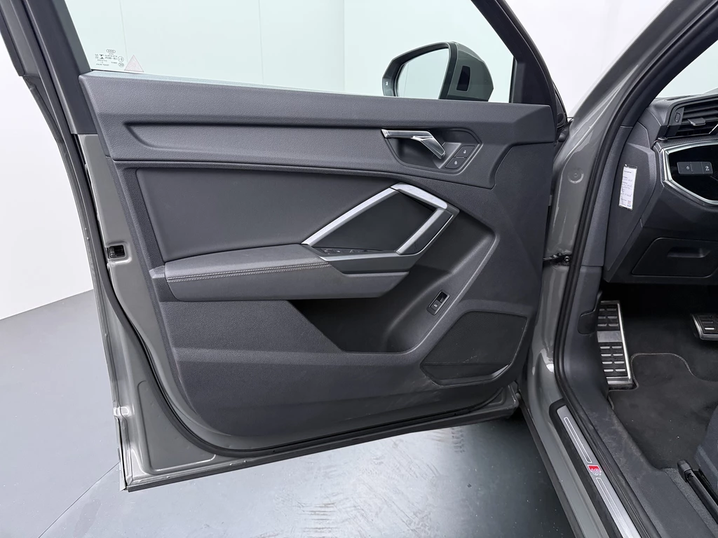 Audi Q3 – foto 23