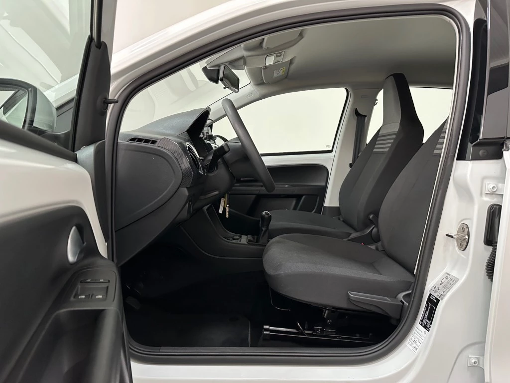 Volkswagen up! – foto 27