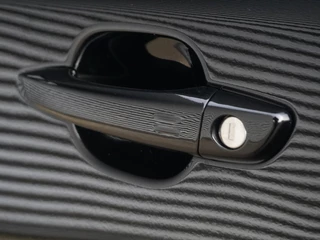 Peugeot 2008 – thumbnail 8