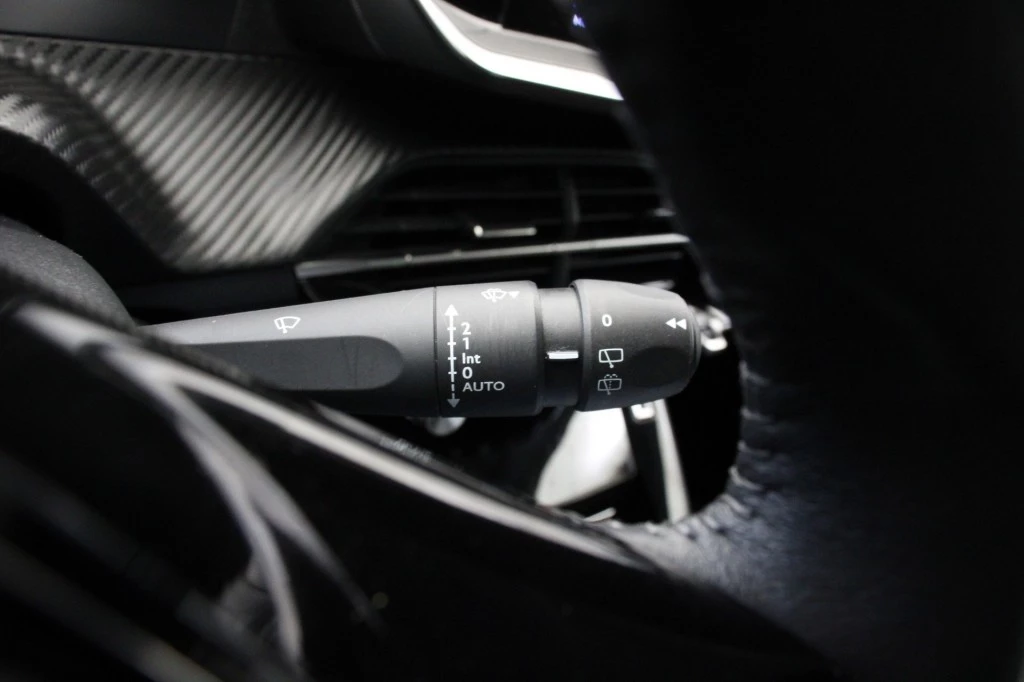 Peugeot 208 – foto 24