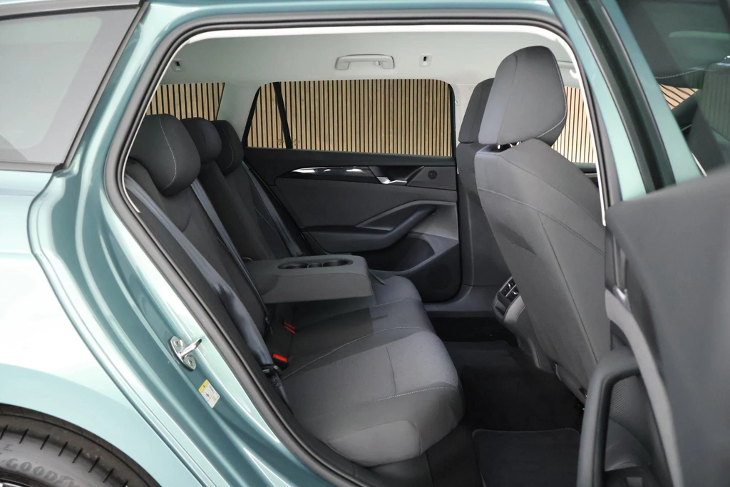 Volkswagen Passat – foto 11