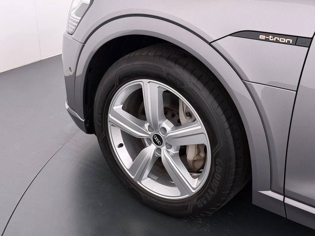 Audi e-tron – foto 31