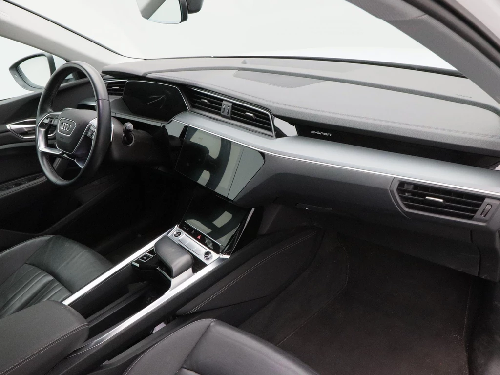 Audi e-tron – foto 17