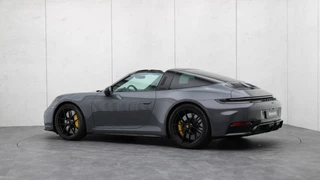 Porsche 911 – thumbnail 6