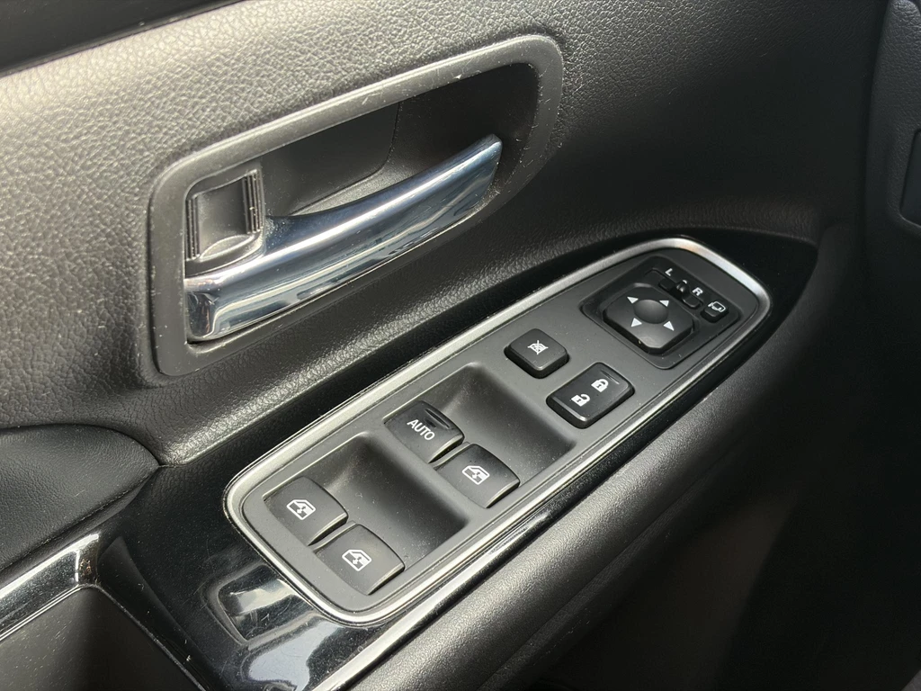 Mitsubishi Outlander – foto 24