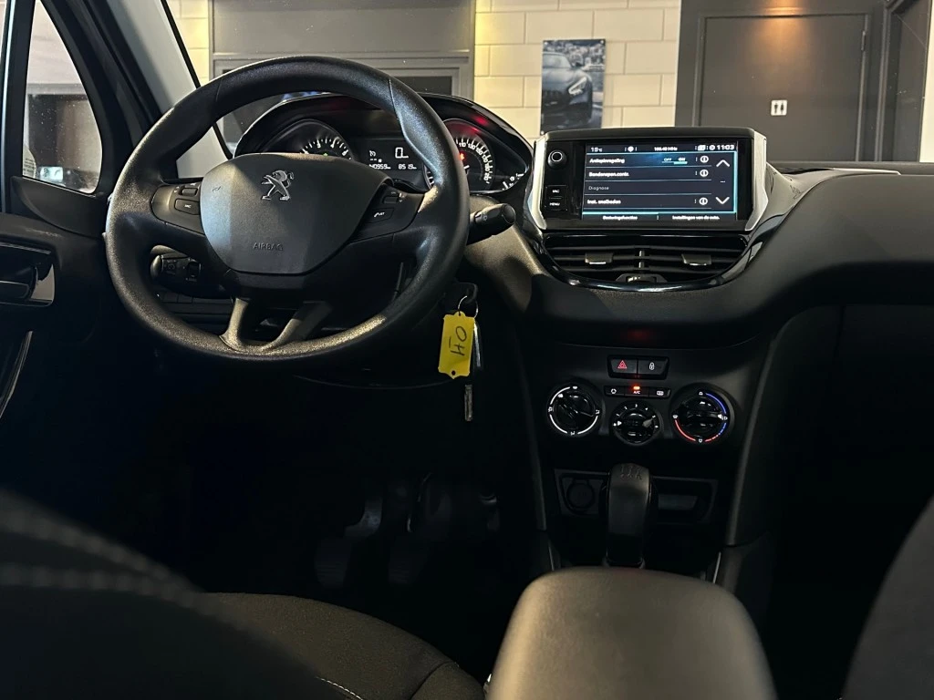 Peugeot 208 – foto 17