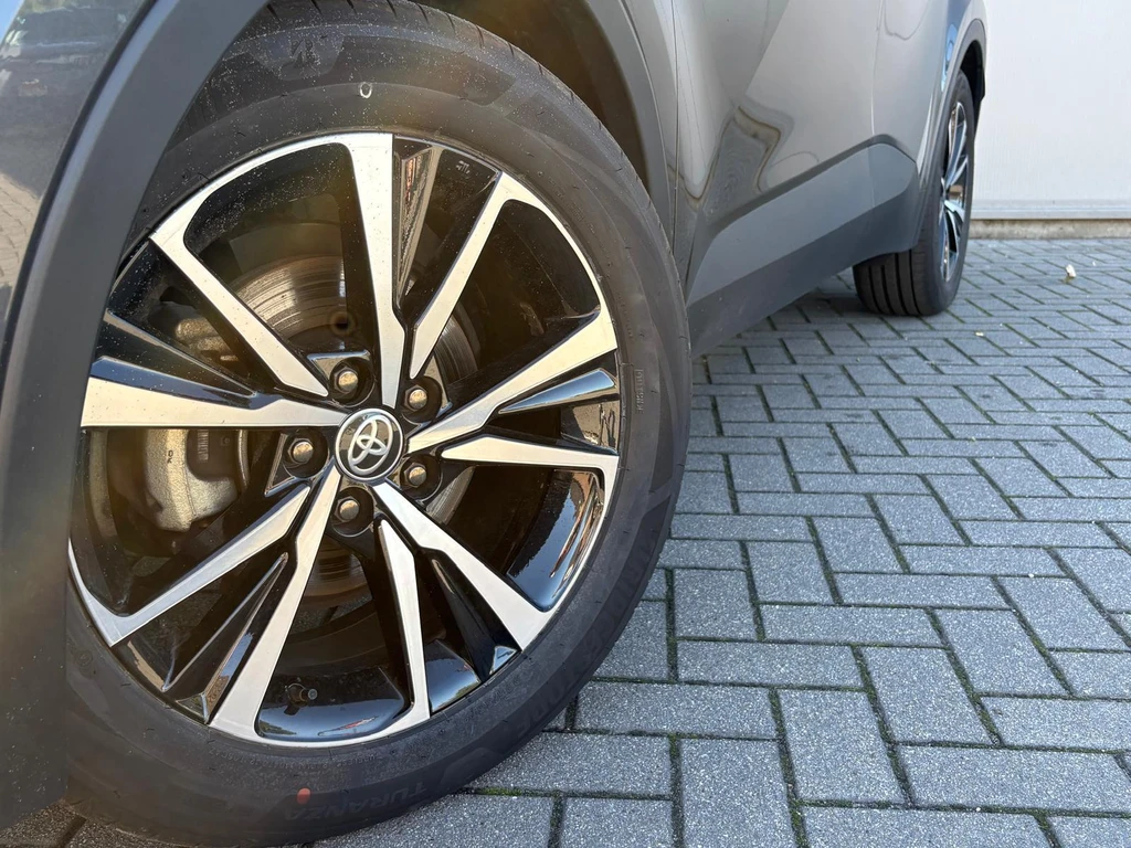Toyota C-HR – foto 29