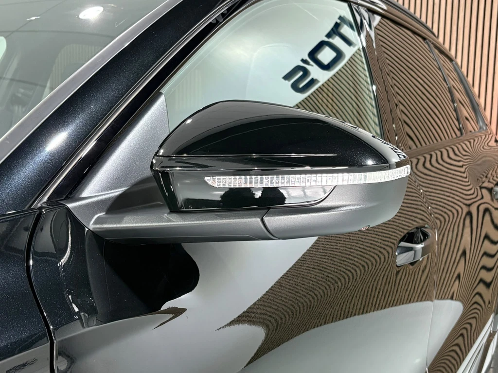 Audi Q6 e-tron – foto 18