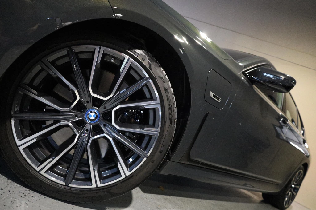 BMW 7 Serie – foto 36