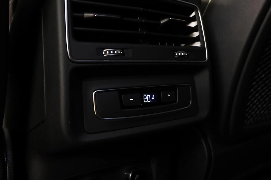 Audi Q8 – foto 15