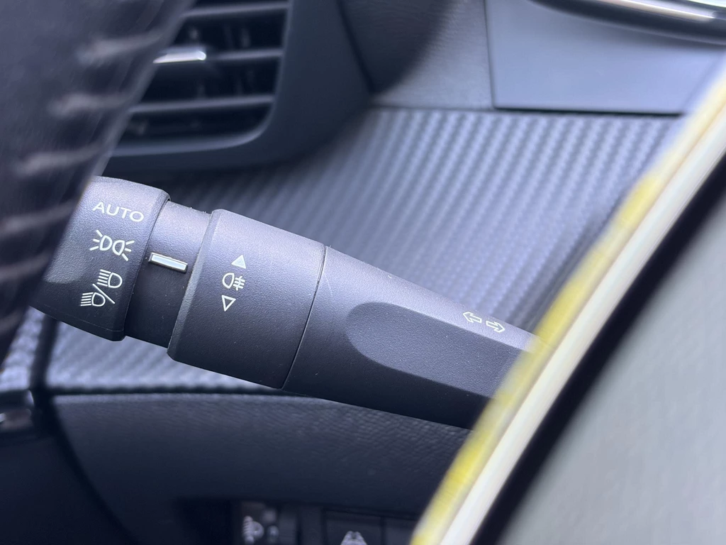 Peugeot 208 – foto 24