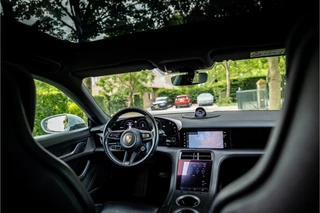 Porsche Taycan – thumbnail 29