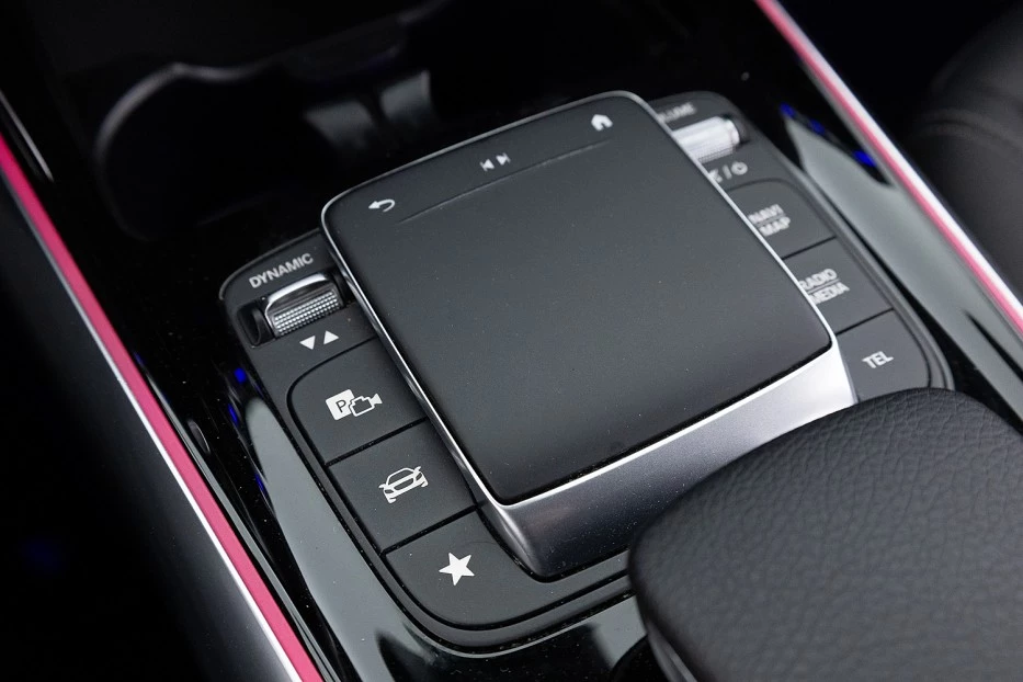 Mercedes-Benz EQA – foto 27