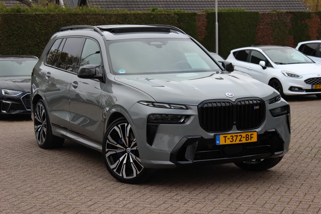 BMW X7 – foto 7