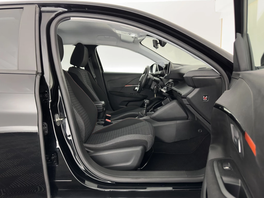 Peugeot 208 – foto 13