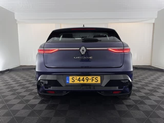 Renault Megane E-Tech – thumbnail 3