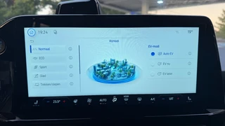 Ford Tourneo Custom – thumbnail 20